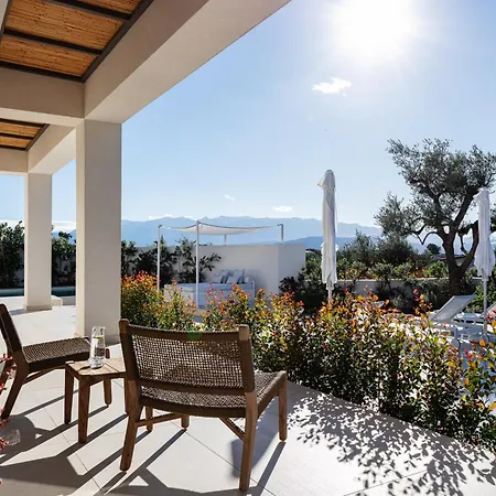 Villa Venetiko - Refined Minimalist With Sunset Bliss By Etouri