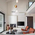 Venetiko - Refined Minimalist With Sunset Bliss By Etouri *