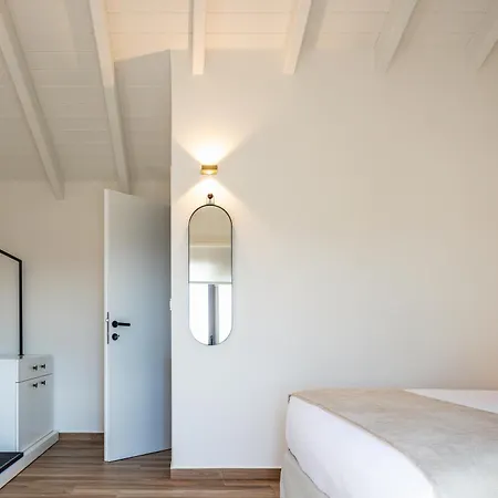 Venetiko - Refined Minimalist With Sunset Bliss By Etouri 别墅