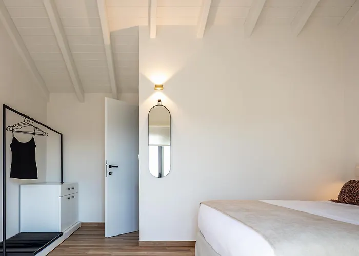 Venetiko - Refined Minimalist With Sunset Bliss By Etouri Вилла