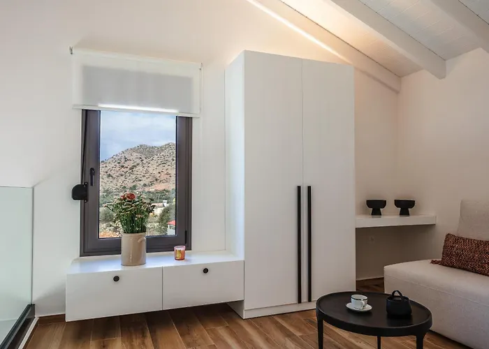 Venetiko - Refined Minimalist With Sunset Bliss By Etouri *