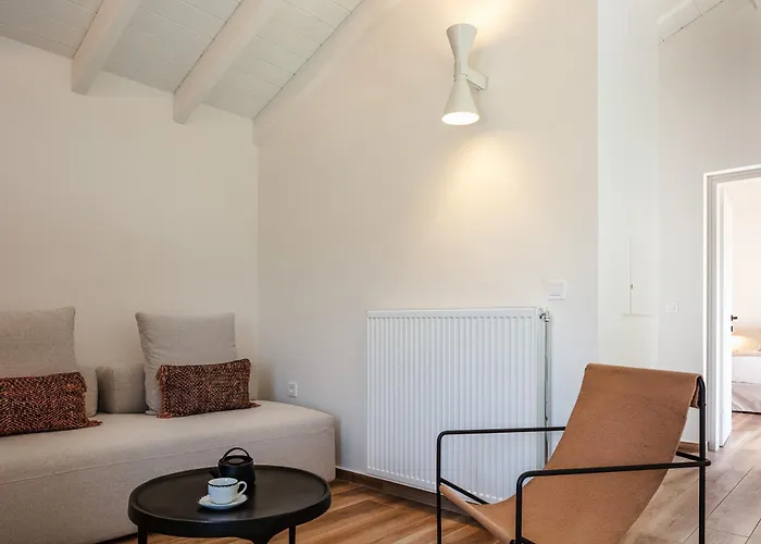 Venetiko - Refined Minimalist With Sunset Bliss By Etouri *