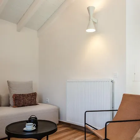 Venetiko - Refined Minimalist With Sunset Bliss By Etouri *