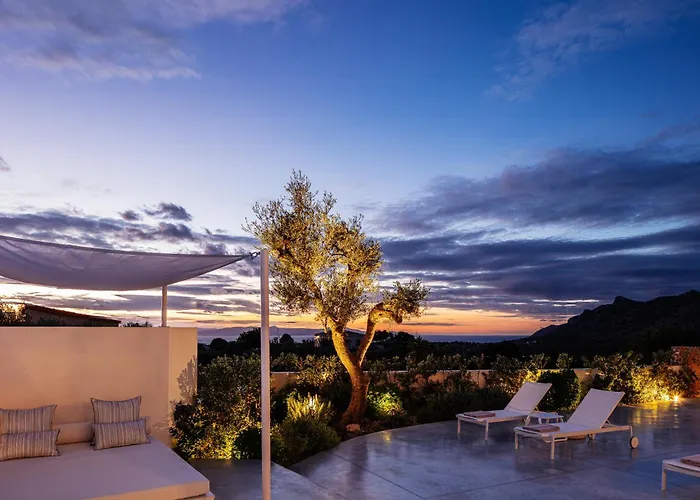 Venetiko - Refined Minimalist With Sunset Bliss By Etouri